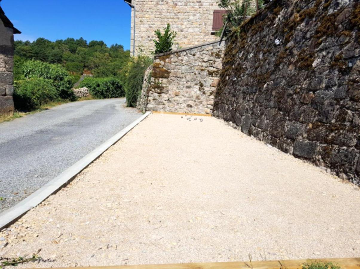 Maison Charmante A Florentin La Capelle Avec Jardin Et Vue Montagne Eksteriør bilde